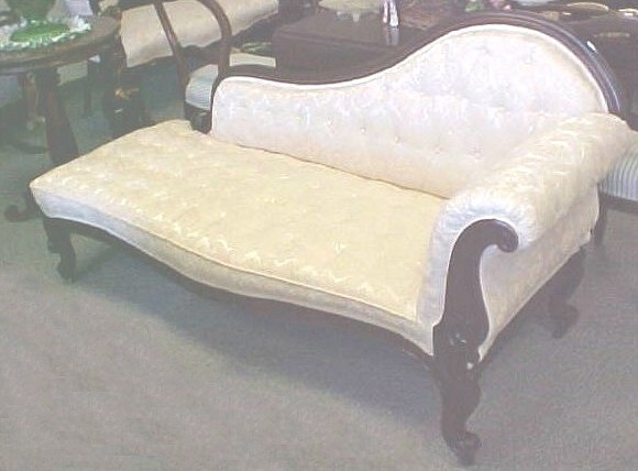 TURN-OF-THE CENTURY CHAISE LONGUE